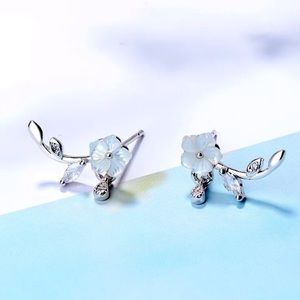 🌟 Sterling Silver 925 Flower Delicate Stud Earrings